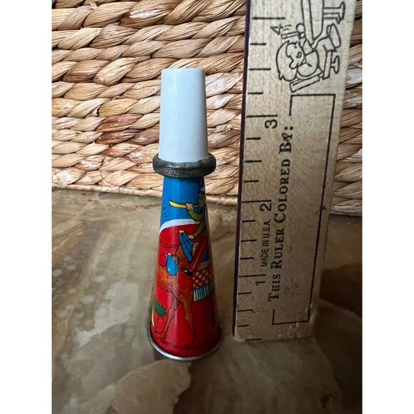 Tin Toy Christmas Horn: Camel & Pyramid - Picture 5 of 7